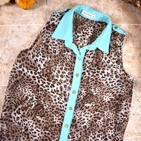Glam Dollz turquoise and leopard sheer button up - Picture 2 of 4